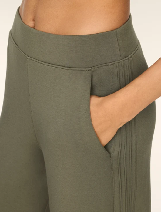 SPANX Airessentials Pintuck Wide Leg Pant