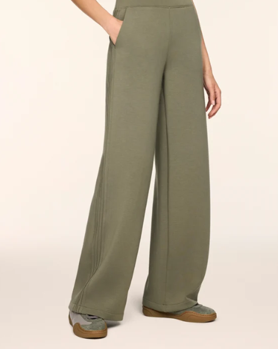 SPANX Airessentials Pintuck Wide Leg Pant