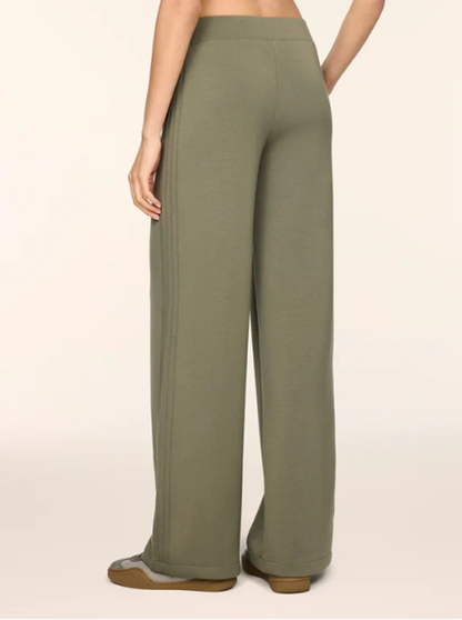 SPANX Airessentials Pintuck Wide Leg Pant